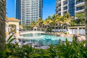 Отель PeepSleep Chevron Towers  Серферс-Парадайс